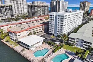3113 S Ocean Dr, Hallandale Beach, FL 33009 - Photo 29