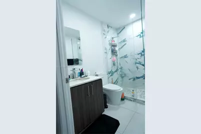 18499 NW 52nd Path, Miami Gardens, FL 33055 - Photo 17