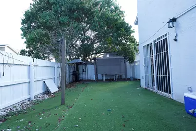 18499 NW 52nd Path, Miami Gardens, FL 33055 - Photo 23
