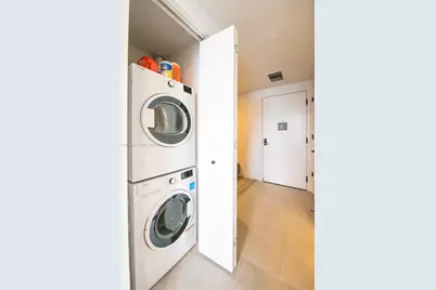 121 NE 5th St #3103, Miami, FL 33132 - Photo 21