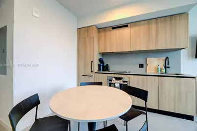 121 NE 5th St #3103, Miami, FL 33132 - Photo 11