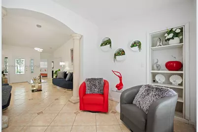 7819 NW 166th Ter, Miami Lakes, FL 33016 - Photo 11