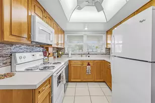 8 Watercolor Way, Naples, FL 34113 - Photo 3
