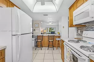 8 Watercolor Way, Naples, FL 34113 - Photo 5