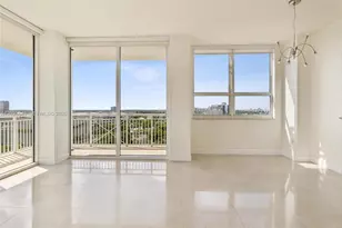19501 W Country Club Dr, Aventura, FL 33180 - Photo 5