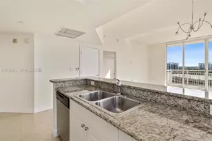 19501 W Country Club Dr, Aventura, FL 33180 - Photo 9