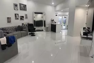 1131 SW 110th Ave, Pembroke Pines, FL 33025 - Photo 5
