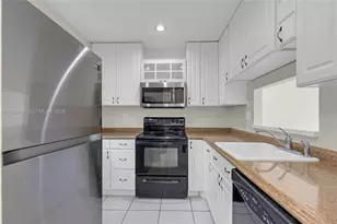 4805 NW 35th St, Lauderdale Lakes, FL 33319 - Photo 25