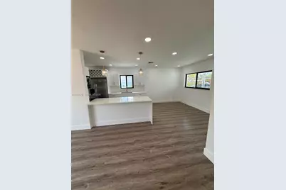 1014 W 66th St, Hialeah, FL 33012 - Photo 5