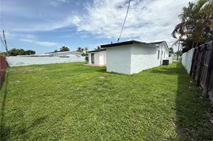 1014 W 66th St, Hialeah, FL 33012 - Photo 27