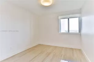 600 NE 27th St, Miami, FL 33137 - Photo 11