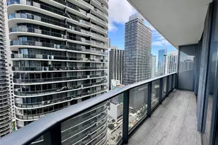 55 SW 9th St, Miami, FL 33130 - Photo 21