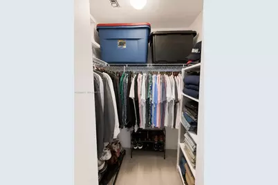 55 SW 9th St #3201, Miami, FL 33130 - Photo 15