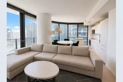 55 SW 9th St #3201, Miami, FL 33130 - Photo 5