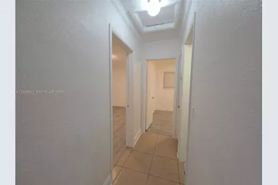 8420 NW 10th St, Pembroke Pines, FL 33024 - Photo 13