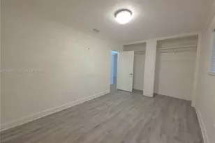 8420 NW 10th St, Pembroke Pines, FL 33024 - Photo 15
