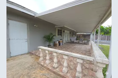 8420 NW 10th St, Pembroke Pines, FL 33024 - Photo 25