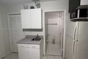 2232 W 74th Terrace, Hialeah, FL 33016 - Photo 5