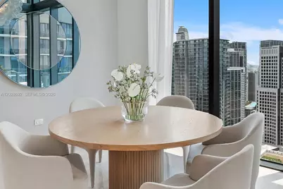 88 SW 7th St #4001, Miami, FL 33130 - Photo 9
