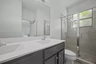 215 SE 37th Pl, Homestead, FL 33033 - Photo 21