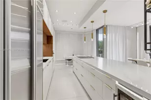 3500 Mystic Pointe Dr, Aventura, FL 33180 - Photo 5