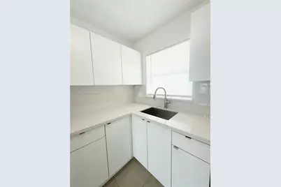 8110 Sunrise Lakes Blvd #307, Sunrise, FL 33322 - Photo 3