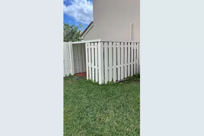 19409 NW 24th Pl, Pembroke Pines, FL 33029 - Photo 43