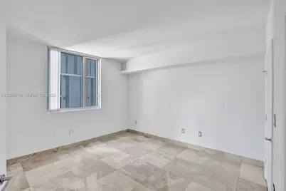 55 SE 6th St #1502, Miami, FL 33131 - Photo 9