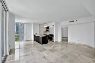 55 SE 6th St, Miami, FL 33131 - Photo 3