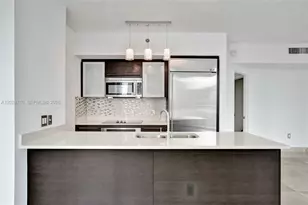 55 SE 6th St, Miami, FL 33131 - Photo 5