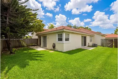 7950 NW 24th St, Margate, FL 33063 - Photo 25