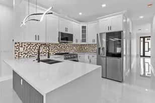 8210 N Elmer St, Tampa, FL 33604 - Photo 5