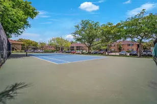 10369 NW 8th St, Pembroke Pines, FL 33026 - Photo 37