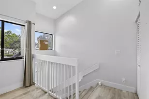 1726 NW 81st Way, Plantation, FL 33322 - Photo 5