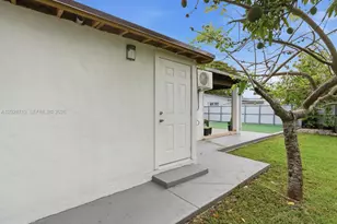 11741 SW 182nd Terrace, Miami, FL 33177 - Photo 15