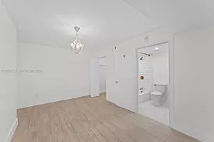 2415 NW 16th St Rd, Miami, FL 33125 - Photo 17