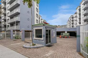 2415 NW 16th St Rd, Miami, FL 33125 - Photo 27