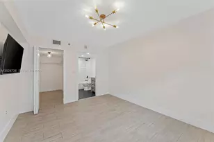 2415 NW 16th St Rd, Miami, FL 33125 - Photo 11