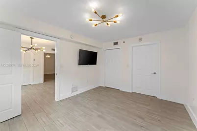 2415 NW 16th St Rd #306, Miami, FL 33125 - Photo 11
