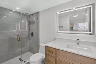 201 SE 11th Terrace, Dania Beach, FL 33004 - Photo 5