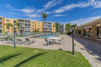 201 SE 11th Ter #102, Dania Beach, FL 33004 - Photo 25