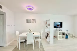 4123 Cambridge F, Deerfield Beach, FL 33442 - Photo 9