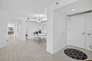 1000 Island Blvd, Aventura, FL 33160 - Photo 3