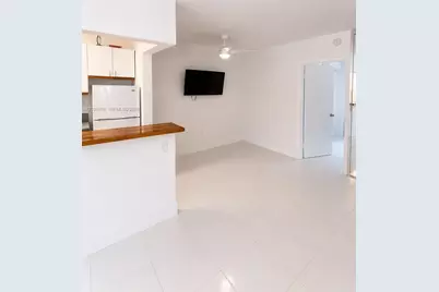 6330 SW 79th St #23, South Miami, FL 33143 - Photo 5