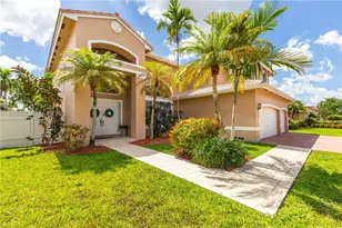 337 SW 188th Terrace, Pembroke Pines, FL 33029 - Photo 3