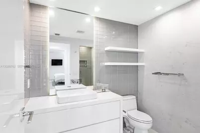 3801 Collins Ave #703, Miami Beach, FL 33140 - Photo 13
