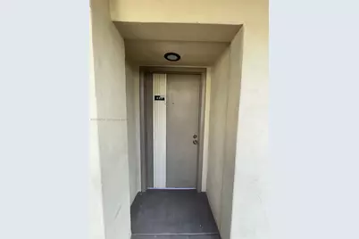 8625 NW 8th St #402, Miami, FL 33126 - Photo 21
