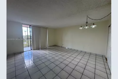 8625 NW 8th St #402, Miami, FL 33126 - Photo 25