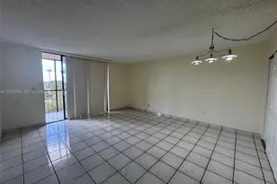8625 NW 8th St, Miami, FL 33126 - Photo 25