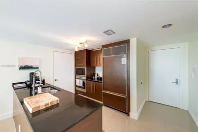 475 Brickell Ave #4213, Miami, FL 33131 - Photo 9